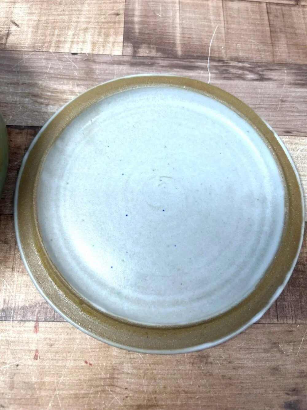 VERY NICE Large Vintage Stoneware Trinket Box With Grass & Dragonfly Design